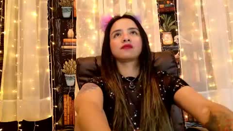 Snapshot of julietta__jackson chatting on 07/17/26, 10:36 Julietta Jackson online show from 07/17/26, 10:36
