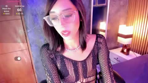   J U L L I E T A F O X   online show from 04/18/26, 05:00