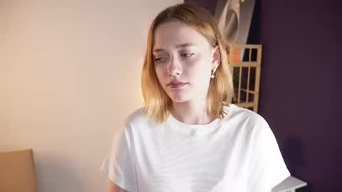 Snapshot of juliettakaniecki chatting on 09/09/25, 03:50 Mia online show from 09/09/25, 03:50