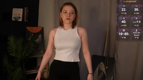 Snapshot of juliettakaniecki chatting on 09/21/25, 03:08 Mia online show from 09/21/25, 03:08