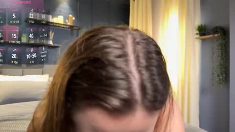 Snapshot of juliette_junson chatting on 09/16/25, 02:07 Julie online show from 09/16/25, 02:07