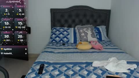 Snapshot of juliette_ponce chatting on 12/10/24, 04:45 juliette online show from 12/10/24, 04:45