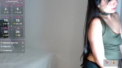 Snapshot of juliette_ponce chatting on 12/16/24, 12:15 juliette online show from 12/16/24, 12:15