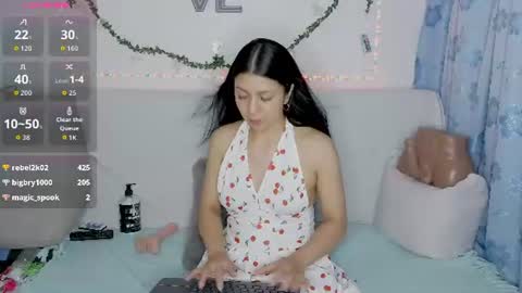 Snapshot of juliette_r chatting on 07/23/26, 01:58 Juliette online show from 07/23/26, 01:58