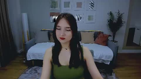 Snapshot of juliettemonli chatting on 06/19/26, 10:30 juliettemonli online show from 06/19/26, 10:30