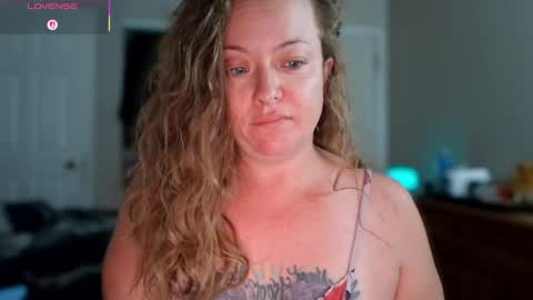 Juli Monroe online show from 09/15/25, 10:37