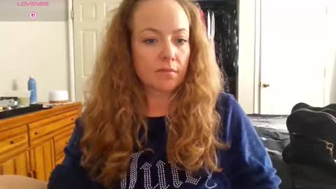 Juli Monroe online show from 09/30/25, 03:39