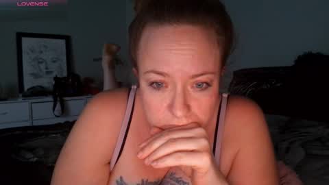 Juli Monroe online show from 02/04/26, 03:23