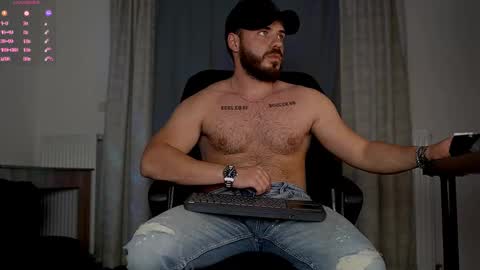 JULiUS   online show from 10/27/25, 08:24