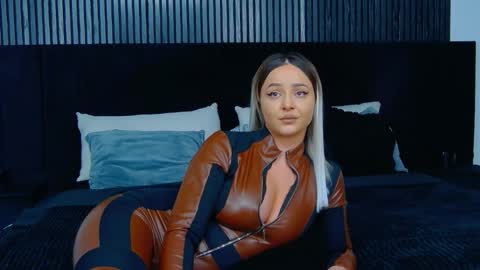 Julia online show from 11/19/25, 11:54