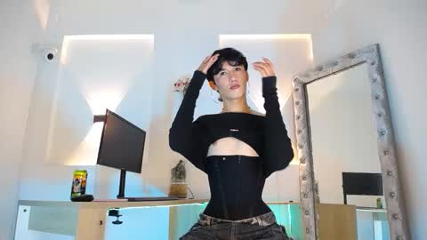 jullian online show from 05/09/26, 10:37