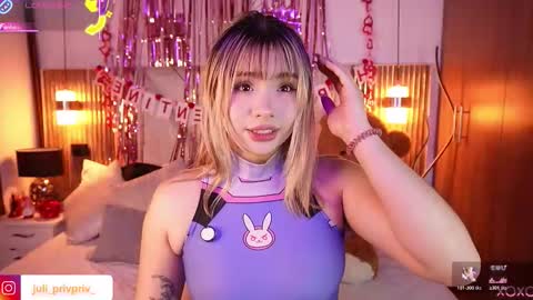 jullianapriv_ online show from 02/17/26, 02:24