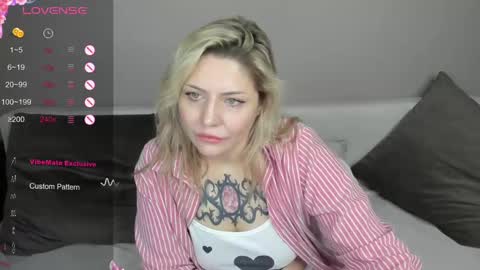 Jully online show from 02/10/25, 08:42