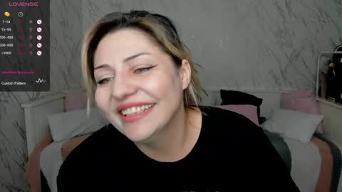Jully online show from 05/01/26, 08:41