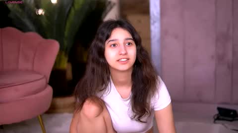 Snapshot of jullyfox chatting on 02/27/26, 11:21 Foxy online show from 02/27/26, 11:21