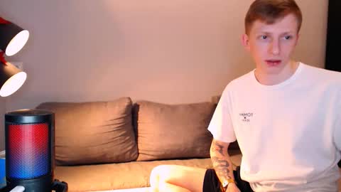 sweet online show from 11/24/25, 09:42