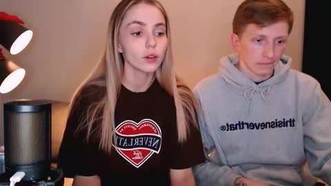 sweet online show from 12/14/25, 10:47