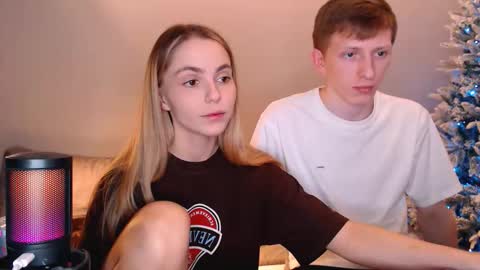 sweet online show from 12/18/25, 10:27