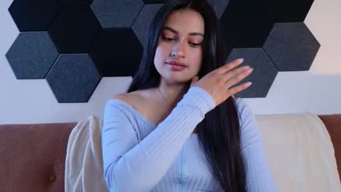 Julietha  online show from 01/17/26, 09:07