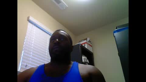 Snapshot of junbug8812 chatting on 01/21/25, 02:15 junbug8812 online show from 01/21/25, 02:15