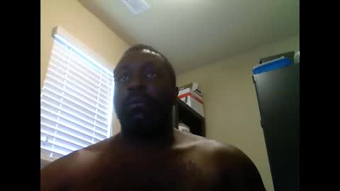 Snapshot of junbug8812 chatting on 12/04/25, 02:04 junbug8812 online show from 12/04/25, 02:04