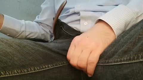 Snapshot of junction1000 chatting on 11/27/25, 08:38 Gregor online show from 11/27/25, 08:38