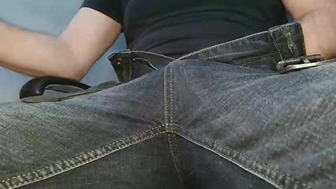 Snapshot of junction1000 chatting on 12/01/25, 08:52 Gregor online show from 12/01/25, 08:52