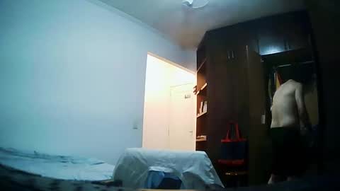 Snapshot of juneandmia chatting on 01/19/25, 07:15 Mia online show from 01/19/25, 07:15