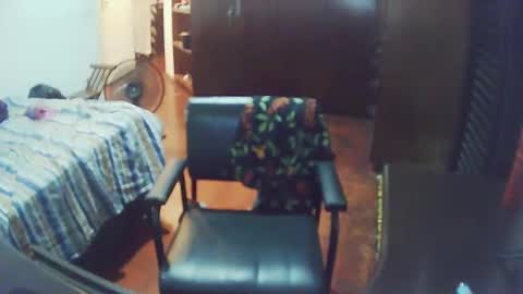 Snapshot of juneandmia chatting on 02/08/25, 06:12 Mia online show from 02/08/25, 06:12