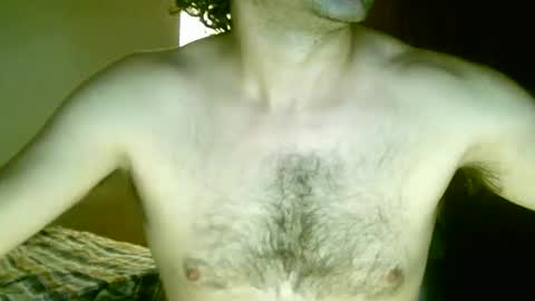 Snapshot of juneandmia chatting on 02/28/25, 10:39 Mia online show from 02/28/25, 10:39