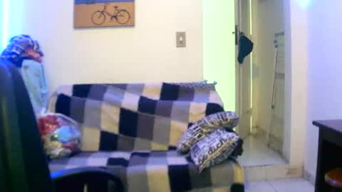 Snapshot of juneandmia chatting on 10/12/25, 03:38 Mia online show from 10/12/25, 03:38