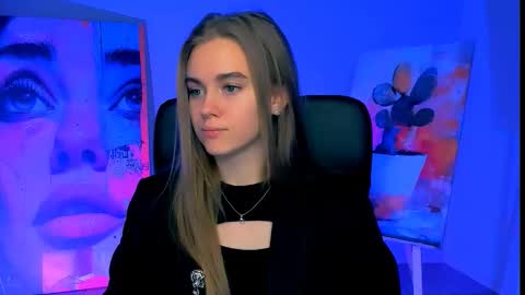 junewoods online show from 12/03/25, 06:32