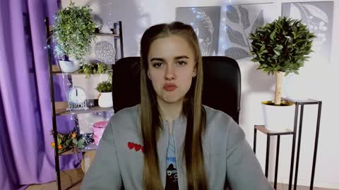 junewoods online show from 04/03/26, 03:32