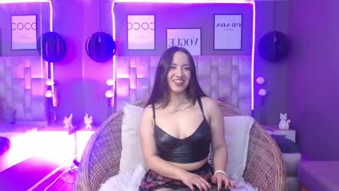 Snapshot of juniper_hill chatting on 03/03/25, 04:03 Juniper online show from 03/03/25, 04:03