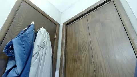 Dave online show from 11/22/25, 05:34