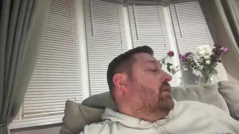 Snapshot of junky345 chatting on 02/19/25, 06:43 Junky online show from 02/19/25, 06:43