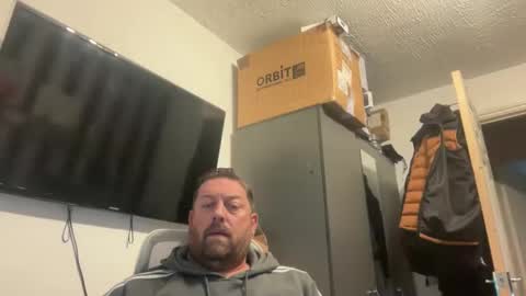 Snapshot of junky345 chatting on 10/09/25, 04:05 Junky online show from 10/09/25, 04:05