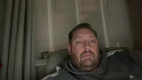 Snapshot of junky345 chatting on 11/18/25, 10:47 Junky online show from 11/18/25, 10:47