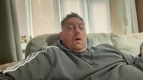 Snapshot of junky345 chatting on 11/24/25, 08:25 Junky online show from 11/24/25, 08:25