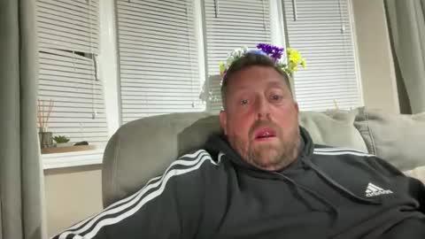Snapshot of junky345 chatting on 04/27/26, 09:13 Junky online show from 04/27/26, 09:13