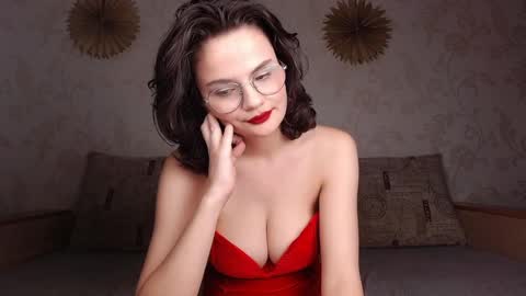 Snapshot of junnewers chatting on 12/08/24, 04:28 JunneWers online show from 12/08/24, 04:28