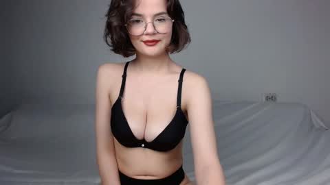 Snapshot of junnewers chatting on 01/24/25, 05:53 JunneWers online show from 01/24/25, 05:53