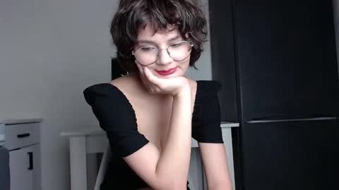 Snapshot of junnewers chatting on 10/06/25, 07:17 JunneWers online show from 10/06/25, 07:17