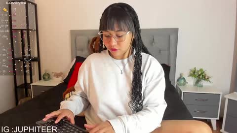  viviana  sasha  online show from 01/07/25, 02:41