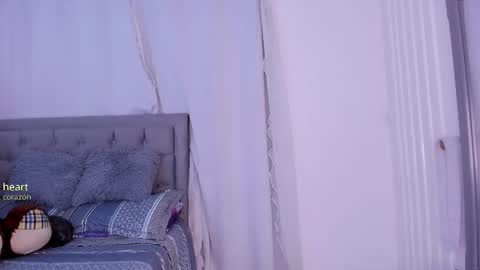  viviana  sasha  online show from 11/18/25, 03:05