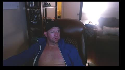 Snapshot of jusbeaz8722 chatting on 01/07/25, 05:12 JustnSide Unexxst online show from 01/07/25, 05:12