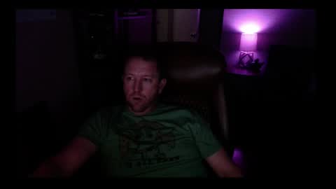 Snapshot of jusbeaz8722 chatting on 02/01/25, 11:10 JustnSide Unexxst online show from 02/01/25, 11:10