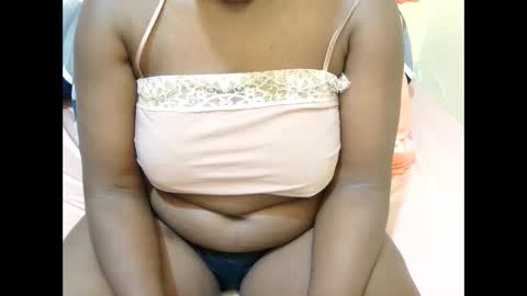 Snapshot of jusst_ayanna chatting on 06/02/26, 07:43 jusst_ayanna online show from 06/02/26, 07:43