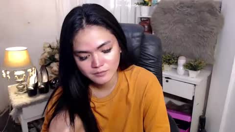 Snapshot of just_aleah chatting on 12/11/24, 04:49 MY IG aleahgomez17 online show from 12/11/24, 04:49