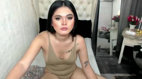Snapshot of just_aleah chatting on 02/05/25, 05:41 MY IG aleahgomez17 online show from 02/05/25, 05:41